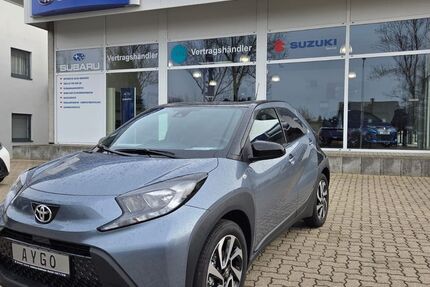 Toyota Aygo (X) 1.180 km 18.400 &euro; Bocholt 46395