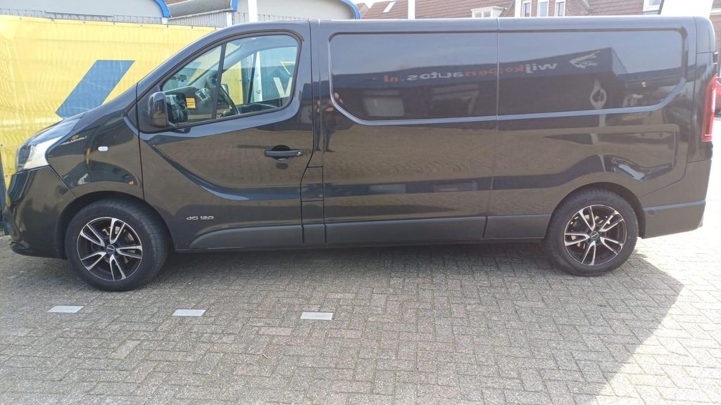 Renault Trafic 249.000 km 7.900 &euro; Wesel 46485