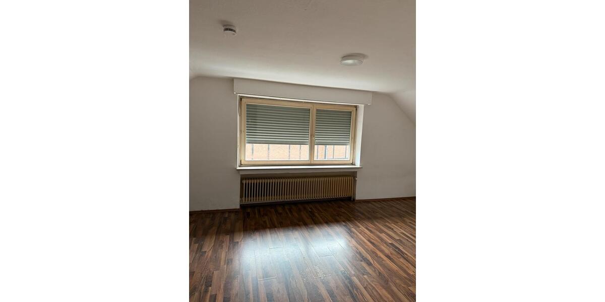 Dachgeschoßwohnung Borken - 2 Zimmer, 65 m&sup2;, 33&euro; | Angebot:25887341