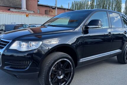 VW Touareg 296.600 km 4.900 &euro; Bocholt 46395