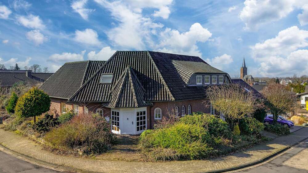 Einfamilienhaus Emmerich am Rhein - 4 Zimmer, 170 m&sup2;, 599.000&euro; | Angebot:25361836