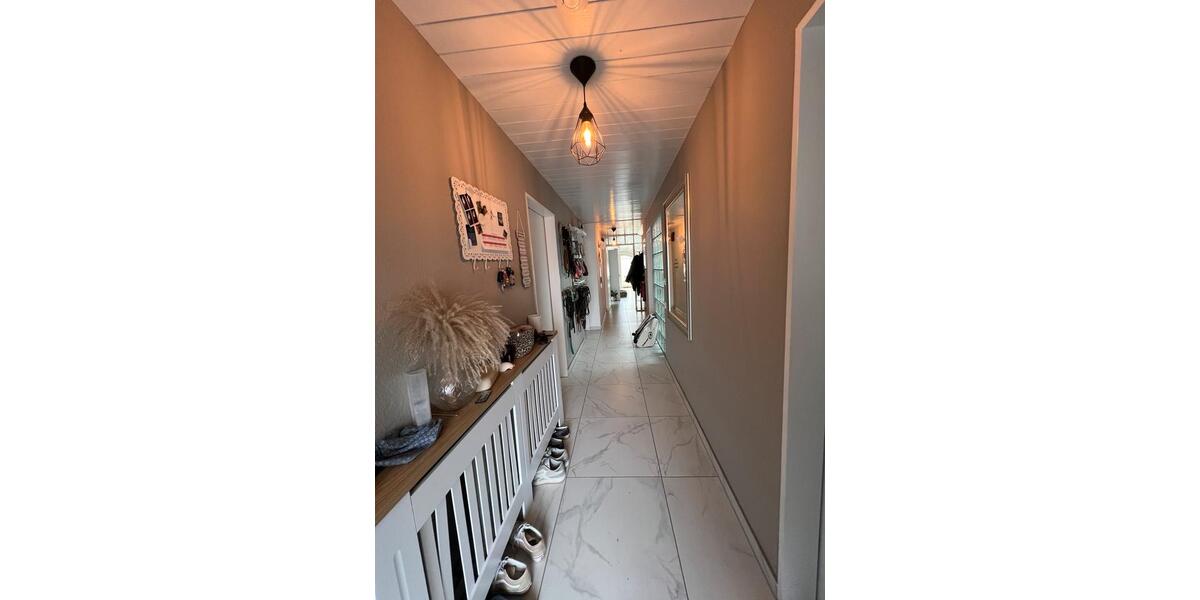 Dachgeschoßwohnung Hünxe - 4 Zimmer, 100 m&sup2;, 790&euro; | Angebot:26005016