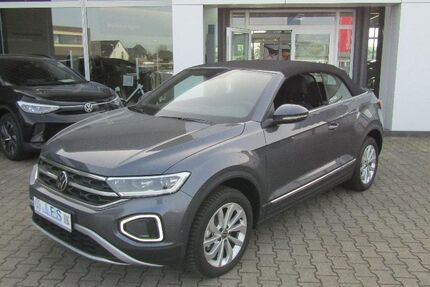 VW T-Roc 1.303 km 32.850 &euro; Emmerich am Rhein 46446