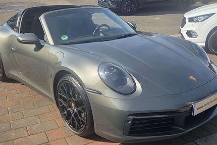 Porsche 992 8.500 km 168.000 &euro; Raesfeld-Erle 46348