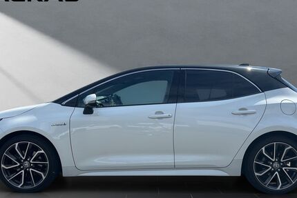 Toyota Corolla 19.800 km 24.449 &euro; Wesel 46485