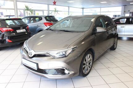 Toyota Auris 78.681 km 11.999 &euro; Vreden 48691