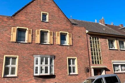 Haus Emmerich am Rhein - 15 Zimmer, 405 m&sup2;, 509.000&euro; | Angebot:24995778