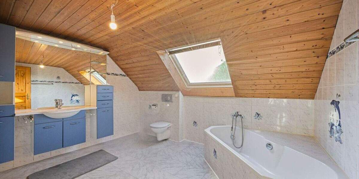 Einfamilienhaus Wesel Ginderich - 7 Zimmer, 179 m&sup2;, 299.000&euro; | Angebot:25688209