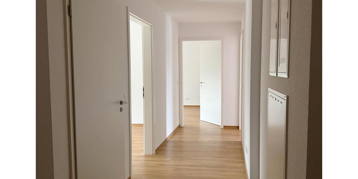 Etagenwohnung Emmerich am Rhein - 3 Zimmer, 90 m&sup2;, 980&euro; | Angebot:25978179