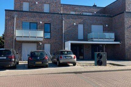 Haus Emmerich am Rhein - 2 Zimmer, 82 m&sup2;, 1.295&euro; | Angebot:26644896