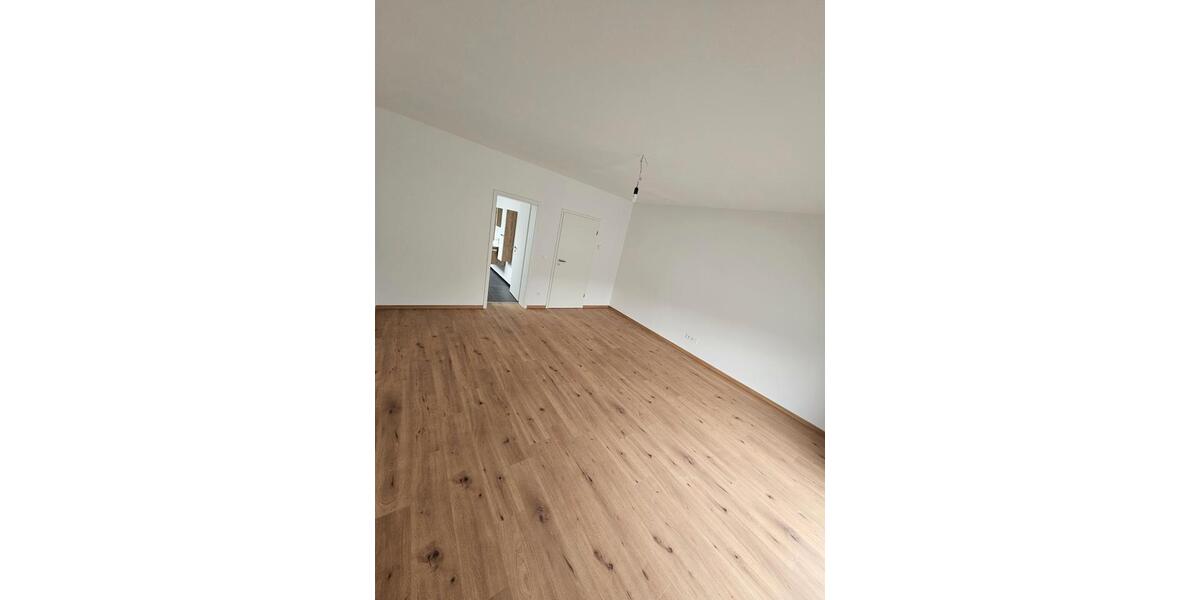 Etagenwohnung Wesel Bislich - 3 Zimmer, 102 m&sup2;, 1.120&euro; | Angebot:26336373