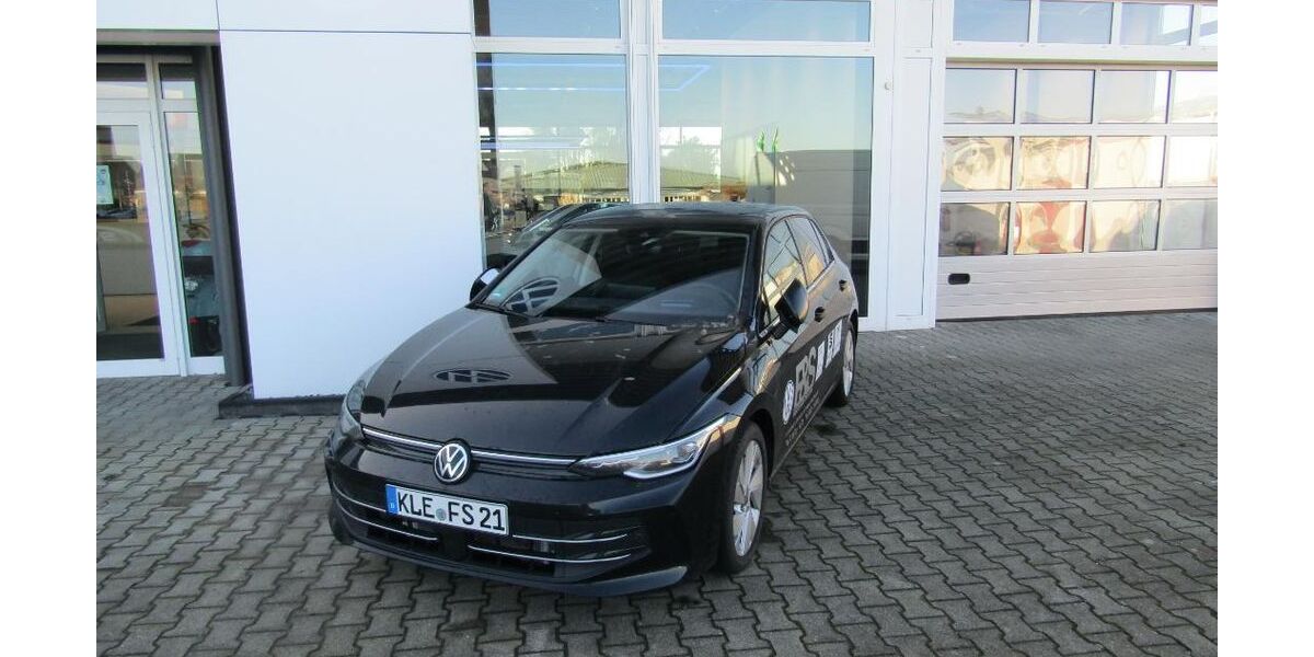 VW Golf 5.555 km 49.950 &euro; Emmerich am Rhein 46446