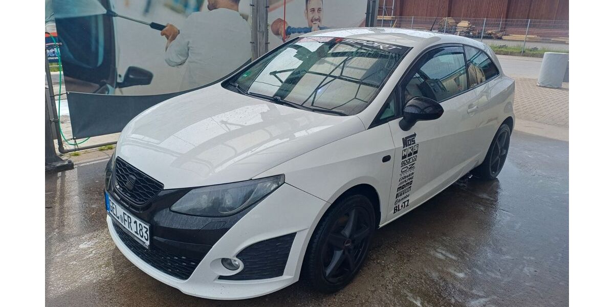 Seat Ibiza 207.000 km 5.500 &euro; Rees 46459