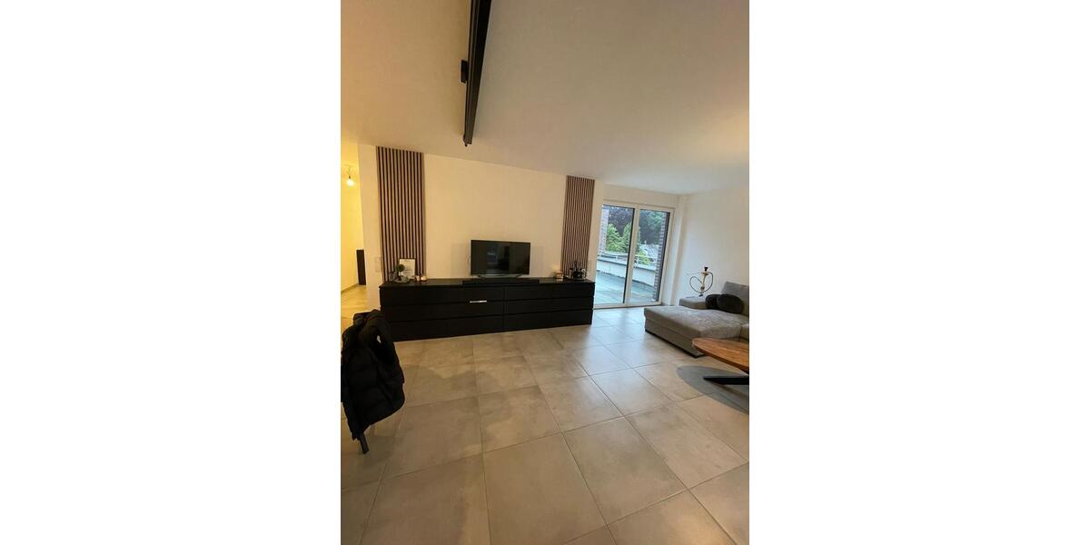 Einfamilienhaus Emmerich am Rhein - 2 Zimmer, 82 m&sup2;, 1.295&euro; | Angebot:26644896