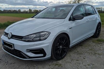 VW Golf 32.000 km 27.800 &euro; Bocholt 46399