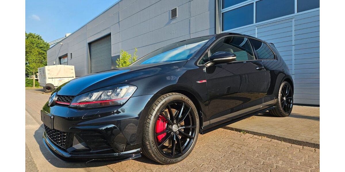 VW Golf 1.850 km 59.990 &euro; Bocholt 46395