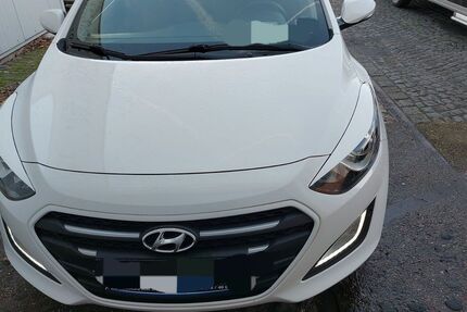 Hyundai i30 129.000 km 8.250 &euro; Bocholt 46399