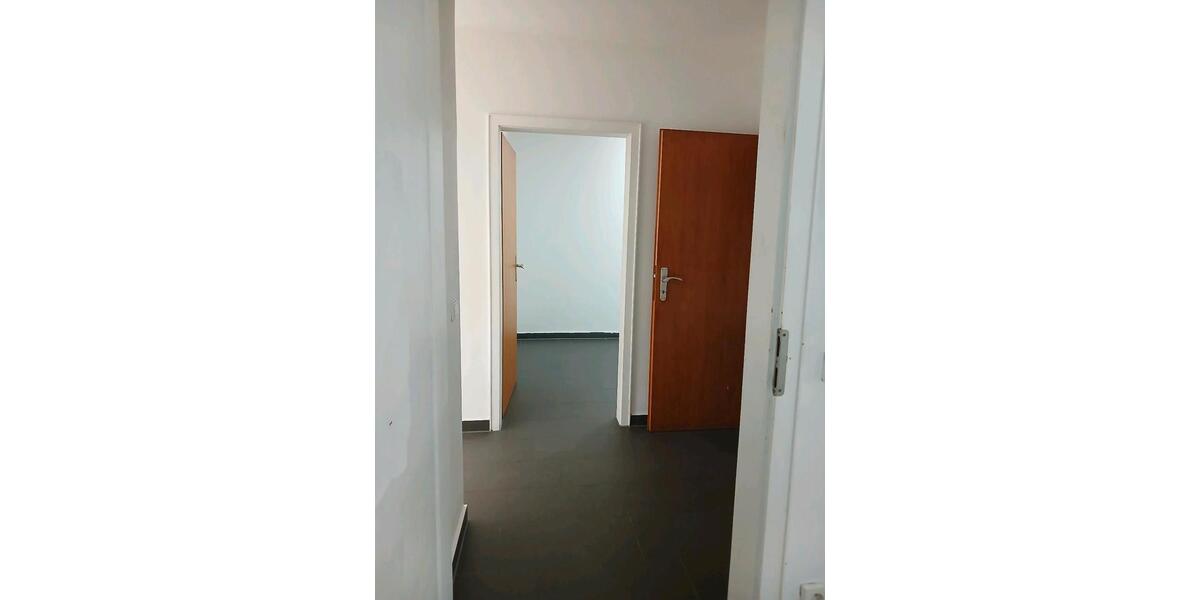 Etagenwohnung Voerde (Niederrhein) - 3.5 Zimmer, 79 m&sup2;, 1.260&euro; | Angebot:26001842