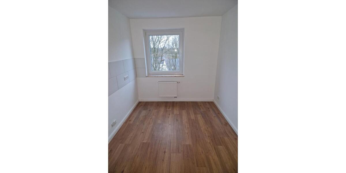 Etagenwohnung Emmerich am Rhein - 3 Zimmer, 70 m&sup2;, 900&euro; | Angebot:26682698