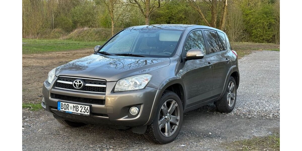 Toyota RAV 4 218.000 km 7.000 &euro; Bocholt 46395