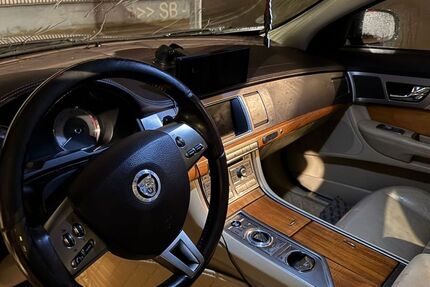 Jaguar XF 180.000 km 8.799 &euro; Bocholt 46397