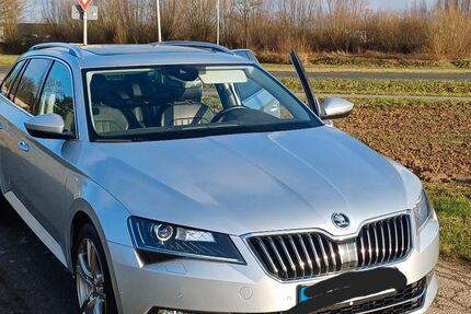 Skoda Superb 182.659 km 13.900 &euro; Kalkar Niedermörmter 47546