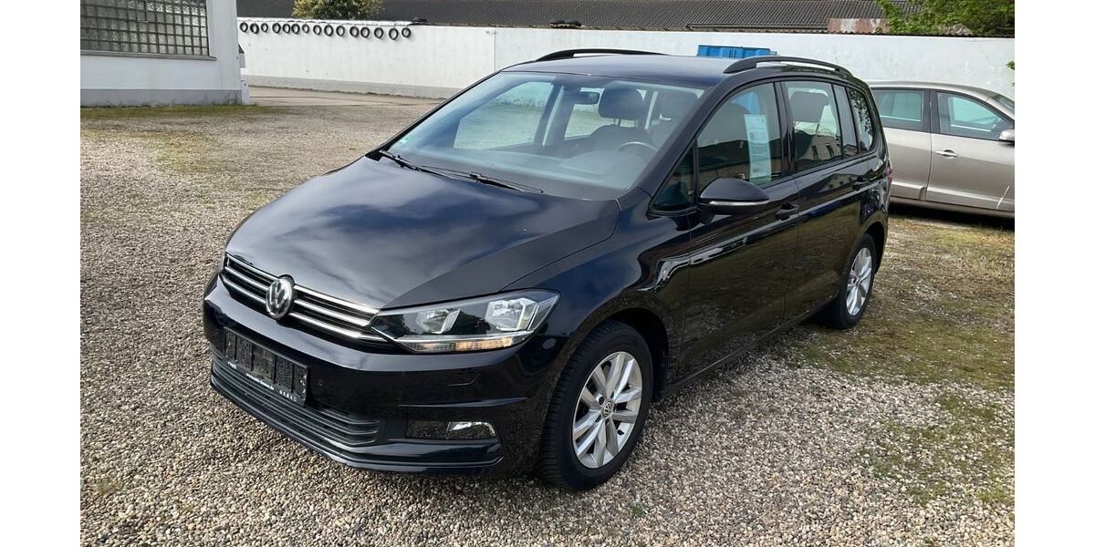 VW Touran 99.800 km 19.490 &euro; Kalkar 47546