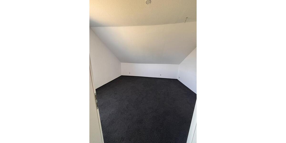 Etagenwohnung Rees - 4 Zimmer, 120 m&sup2;, 1.000&euro; | Angebot:26566663
