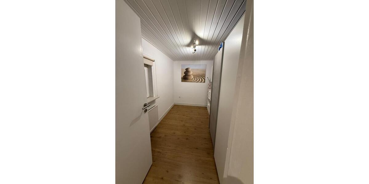 Reihenhaus Emmerich am Rhein - 3 Zimmer, 80 m&sup2;, 238.000&euro; | Angebot:23643355