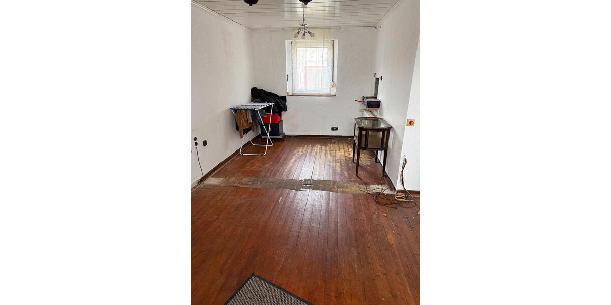 Reihenhaus Rees - 3 Zimmer, 140 m&sup2;, 115.000&euro; | Angebot:26827689