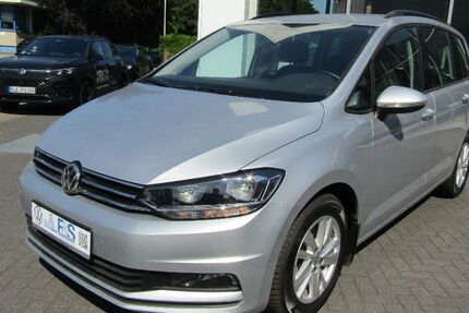VW Touran 41.478 km 21.990 &euro; Emmerich am Rhein 46446