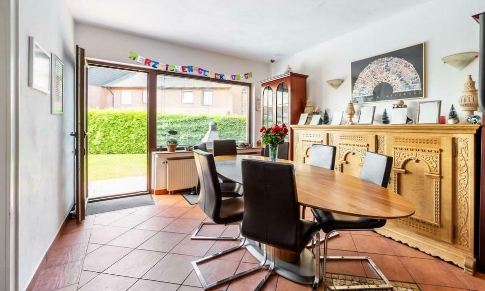 Einfamilienhaus Rees - 8 Zimmer, 208 m&sup2;, 365.000&euro; | Angebot:25171424