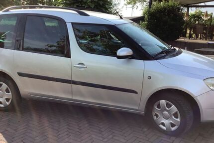Skoda Roomster 235.000 km 2.499 &euro; Rees 46459