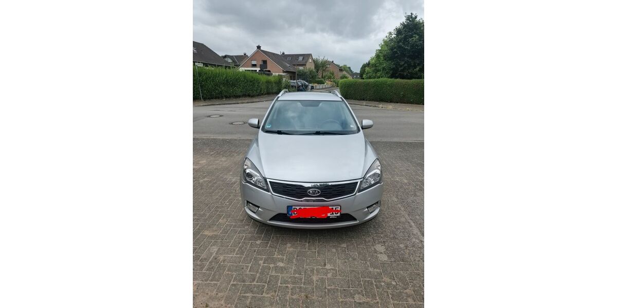 Kia ceed Sportswagon 154.500 km 2.600 &euro; Borken 46325