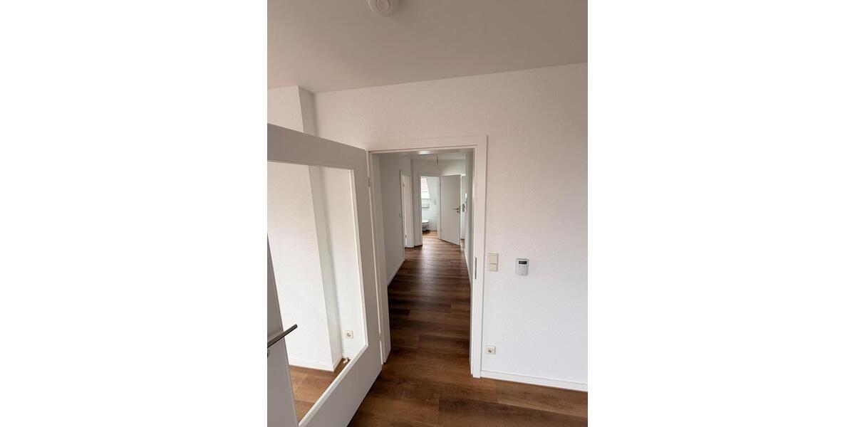 Dachgeschoßwohnung Hamminkeln - 3 Zimmer, 82 m&sup2;, 885&euro; | Angebot:26648912