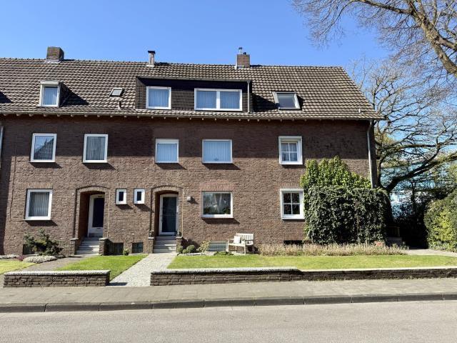 Reihenhaus Bocholt Feldmark - 5 Zimmer, 145 m&sup2;, 1.900&euro; | Angebot:25811167