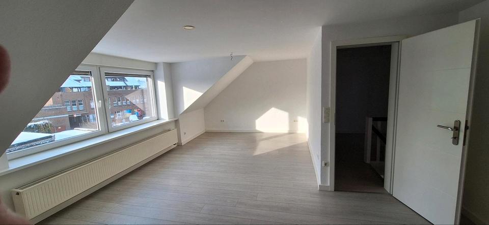 Reihenhaus Xanten - 7 Zimmer, 173 m&sup2;, 1.600&euro; | Angebot:26030240