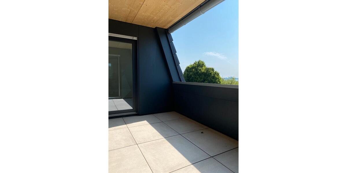 Dachgeschoßwohnung Wesel Bislich - 3 Zimmer, 85 m&sup2;, 900&euro; | Angebot:25967643