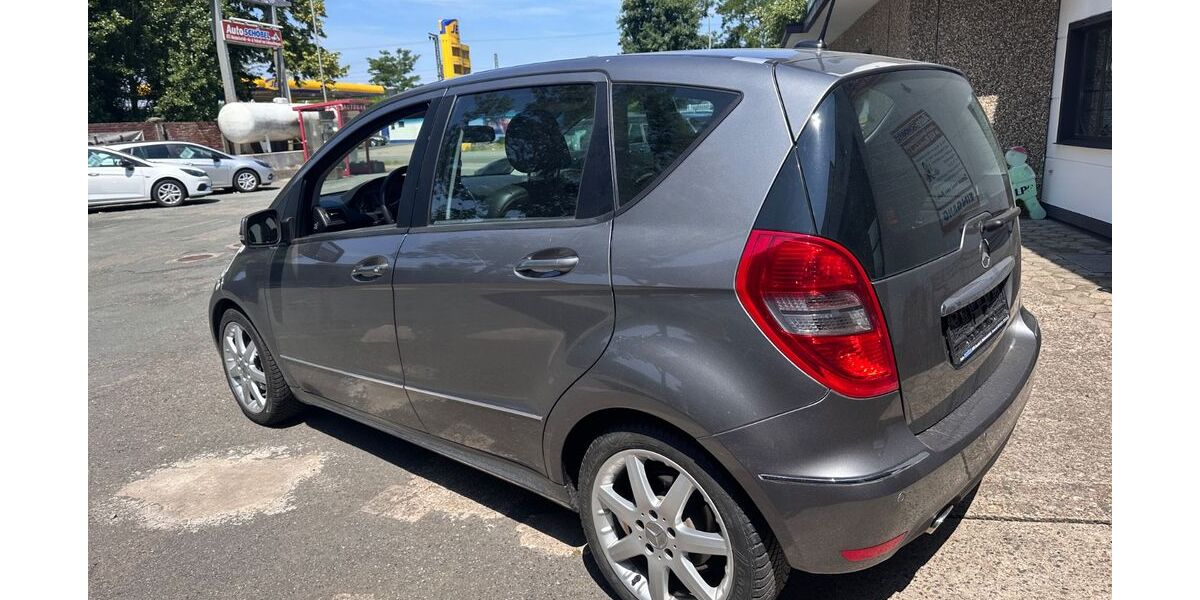 Mercedes-Benz A 180 193.000 km 4.697 &euro; Emmerich am Rhein 46446