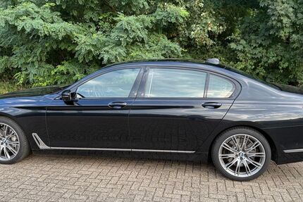 BMW 750 170.000 km 28.000 &euro; Emmerich 46446