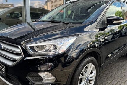 Ford Kuga 77.000 km 14.500 &euro; Bocholt 46397