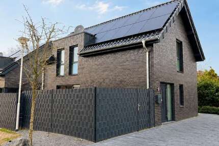 Haus Emmerich - 3 Zimmer, 100 m&sup2;, 1.320&euro; | Angebot:26987772