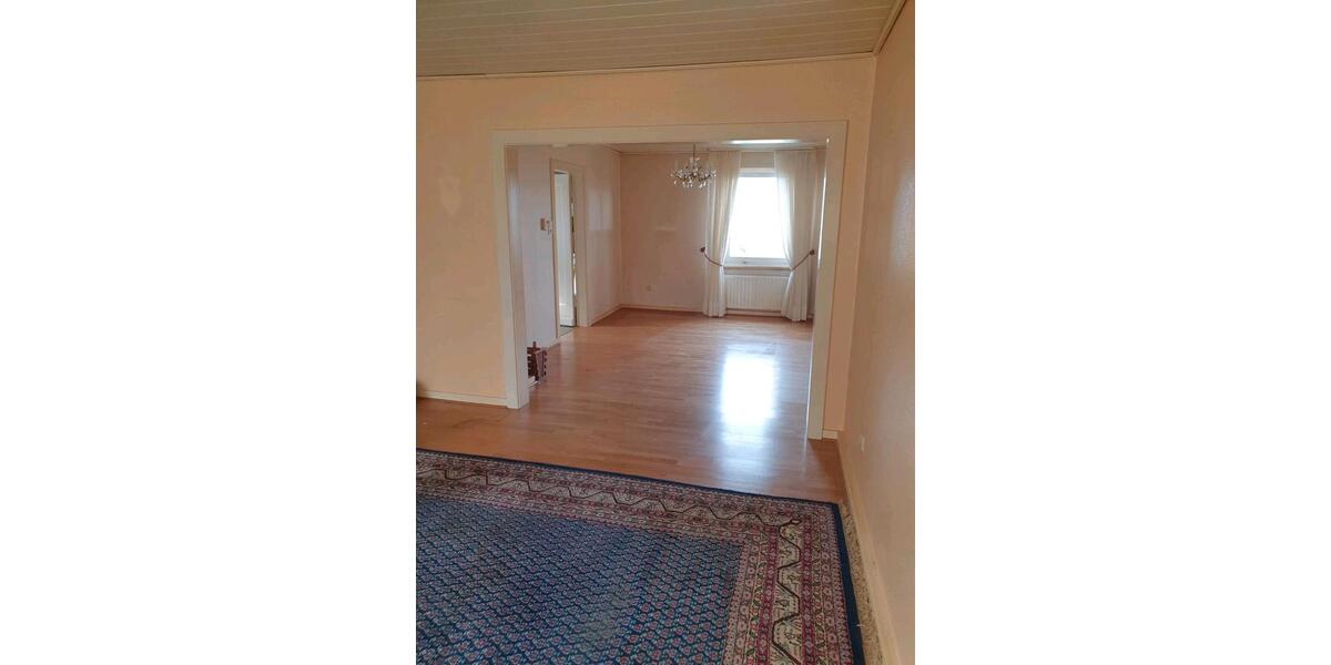 Etagenwohnung Emmerich am Rhein - 4 Zimmer, 92 m&sup2;, 720&euro; | Angebot:25974605