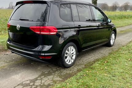 VW Touran 99.900 km 15.750 &euro; Hamminkeln 46499
