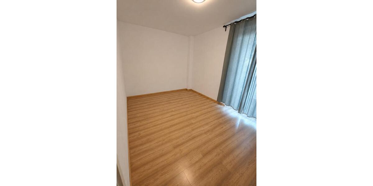 Erdgeschoßwohnung Emmerich am Rhein - 5 Zimmer, 110 m&sup2;, 245.000&euro; | Angebot:27263697