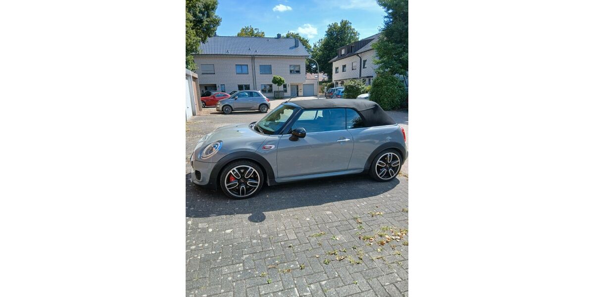 Mini John Cooper Works Cabrio 55.000 km 22.790 &euro; Schermbeck 46514
