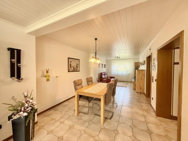 Reihenhaus Bocholt Feldmark - 5 Zimmer, 145 m&sup2;, 1.900&euro; | Angebot:25811167