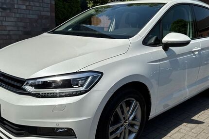 VW Touran 50.000 km 29.850 &euro; Bocholt 46397