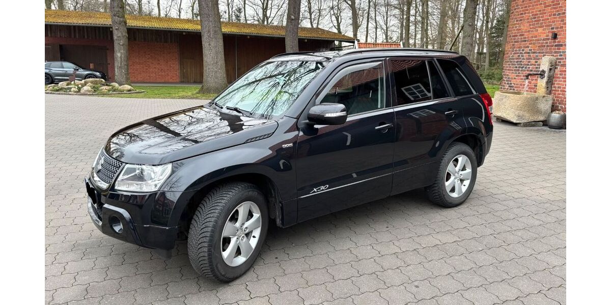 Suzuki Grand Vitara 101.884 km 11.900 &euro; Heiden 46359
