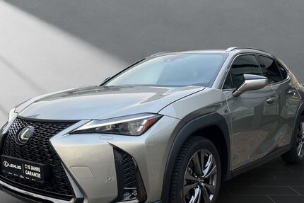 Lexus UX 18.000 km 29.450 &euro; Wesel 46485